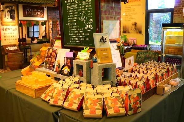 民雄金桔觀光工廠:【嘉義景點】民雄金桔觀光工廠~免費參觀行程,自己DIY金桔果醬天然又健康,烤肉區適合團康和露營