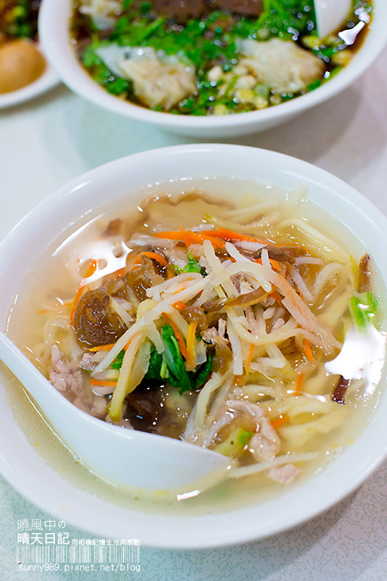 牛燒味：【喀好料】牛肉餛飩一次滿足 新店牛肉麵專賣 牛燒味