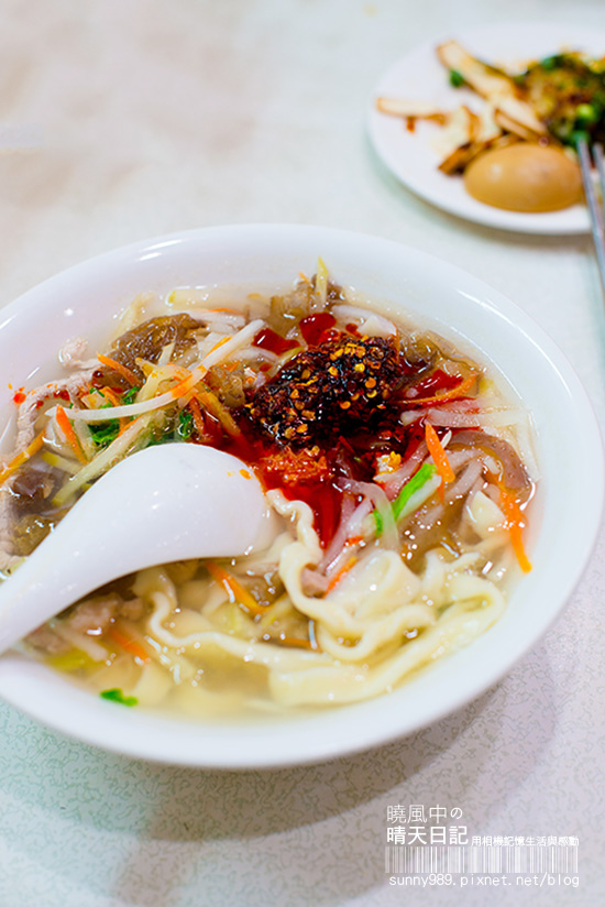 牛燒味：【喀好料】牛肉餛飩一次滿足 新店牛肉麵專賣 牛燒味
