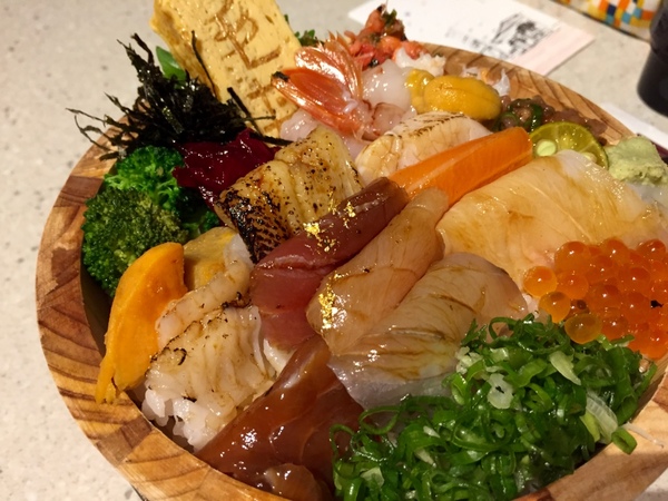 毛丼 丼飯專門店：[台南]超澎湃海鮮丼 排隊日式料理名店 毛丼 丼飯專門店