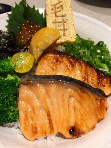 毛丼 丼飯專門店：[台南]超澎湃海鮮丼 排隊日式料理名店 毛丼 丼飯專門店