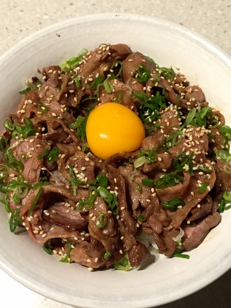 毛丼 丼飯專門店：[台南]超澎湃海鮮丼 排隊日式料理名店 毛丼 丼飯專門店