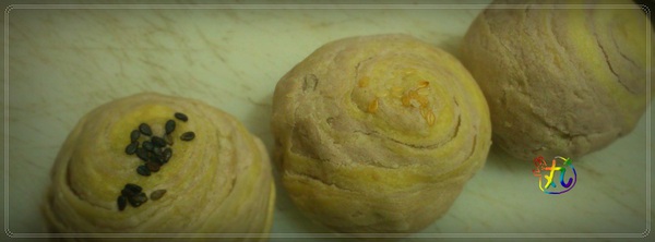 先麥芋頭酥(微風台北車站專櫃):台灣。伴手禮║先麥芋頭酥~正港台灣好味道!