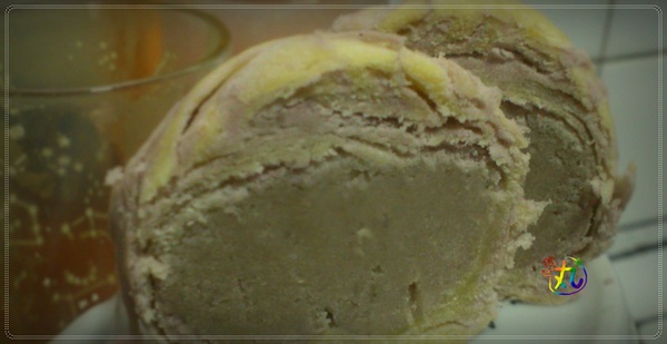 先麥芋頭酥(微風台北車站專櫃):台灣。伴手禮║先麥芋頭酥~正港台灣好味道!