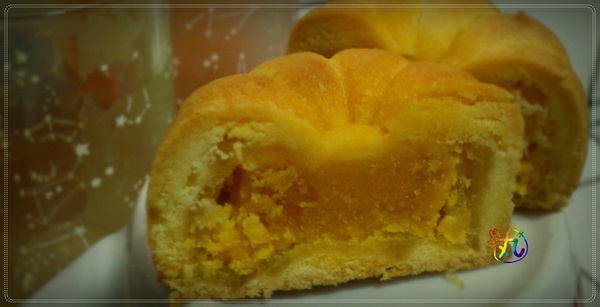 先麥芋頭酥(微風台北車站專櫃):台灣。伴手禮║先麥芋頭酥~正港台灣好味道!