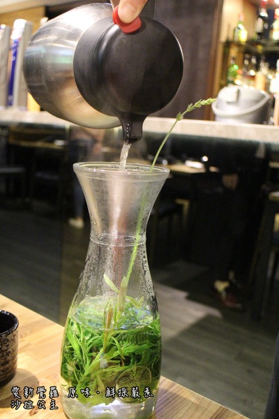 愛新覺羅 原味‧鮮採嚴煮：台北‧東區『愛新覺羅 原味‧鮮採嚴煮』城市農場現摘現泡/原汁原味/市民大道