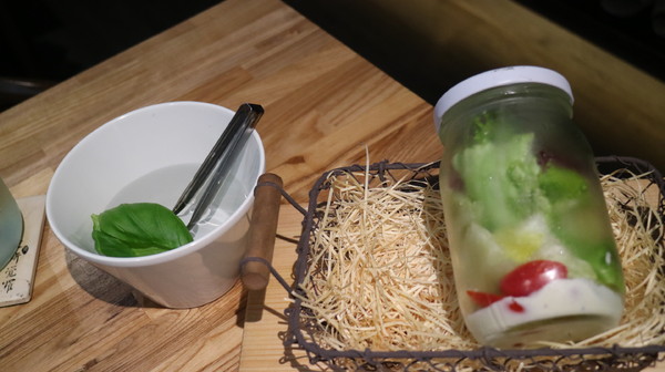 愛新覺羅 原味‧鮮採嚴煮:【台北美食】不能錯過的愛新覺羅--堅持原味‧鮮採嚴煮@忠孝敦化站