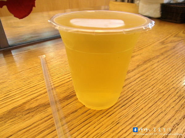 橋咖啡 bridge cafè：〖台中│美食〗橋咖啡 bridge cafè ❤ 一中益民商圈超人氣早午餐，漢堡堡cp值超高，還有龍蝦沙拉蛋餅、三明治、法式吐司，等你來品嘗~~