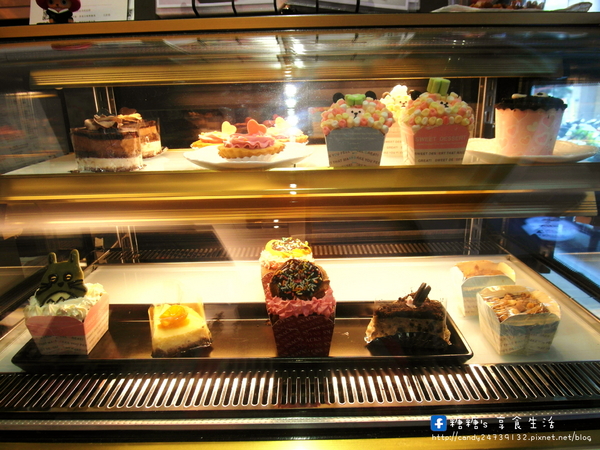 橋咖啡 bridge cafè：〖台中│美食〗橋咖啡 bridge cafè ❤ 一中益民商圈超人氣早午餐，漢堡堡cp值超高，還有龍蝦沙拉蛋餅、三明治、法式吐司，等你來品嘗~~