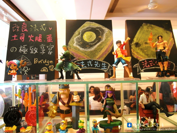 橋咖啡 bridge cafè：〖台中│美食〗橋咖啡 bridge cafè ❤ 一中益民商圈超人氣早午餐，漢堡堡cp值超高，還有龍蝦沙拉蛋餅、三明治、法式吐司，等你來品嘗~~