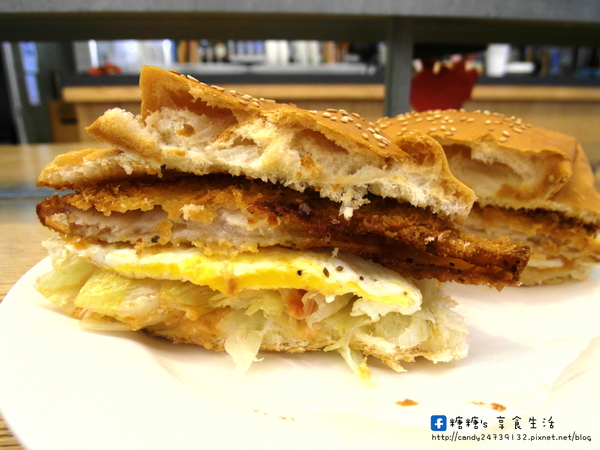 橋咖啡 bridge cafè：〖台中│美食〗橋咖啡 bridge cafè ❤ 一中益民商圈超人氣早午餐，漢堡堡cp值超高，還有龍蝦沙拉蛋餅、三明治、法式吐司，等你來品嘗~~