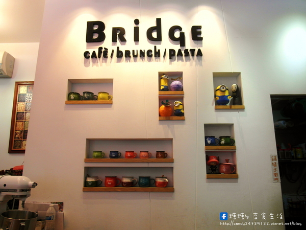 橋咖啡 bridge cafè：〖台中│美食〗橋咖啡 bridge cafè ❤ 一中益民商圈超人氣早午餐，漢堡堡cp值超高，還有龍蝦沙拉蛋餅、三明治、法式吐司，等你來品嘗~~