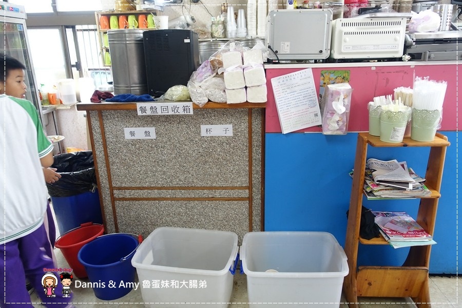 20161020《新竹平價好吃早餐》薯霸早餐x熱量高但薯泥控必點的薯泥蛋餅x熱狗蛋餅x鐵板麵蛋餅︱影片 (19).jpg