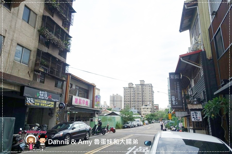 20161020《新竹平價好吃早餐》薯霸早餐x熱量高但薯泥控必點的薯泥蛋餅x熱狗蛋餅x鐵板麵蛋餅︱影片 (2).jpg