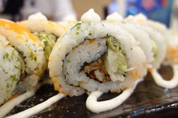 海作壽司屋:海作壽司屋 100元的生魚片丼飯那裡找 又一間C/P值很高的丼飯