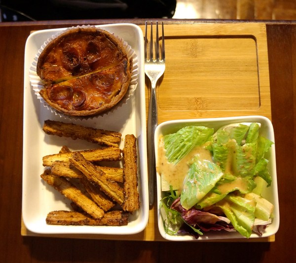 亞尼克夢想村1號店-美式派塔專賣店:亞尼克夢想村1號店-美式派塔專賣店