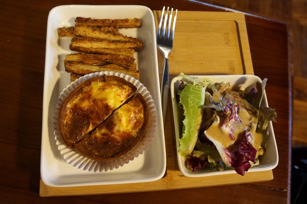 亞尼克夢想村1號店-美式派塔專賣店:亞尼克夢想村1號店-美式派塔專賣店