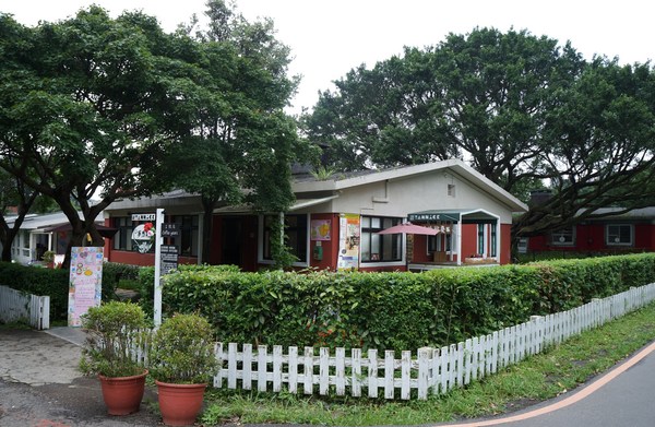 亞尼克夢想村1號店-美式派塔專賣店:亞尼克夢想村1號店-美式派塔專賣店