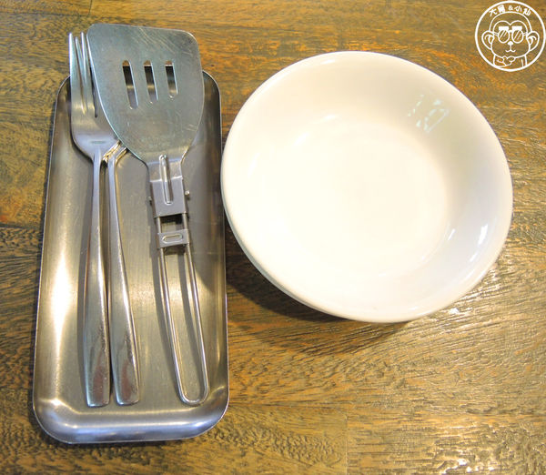 鉄 燒餃子：呷飽祙【新竹･鉄喫茶．燒餃子】鐵鍋料理三連發