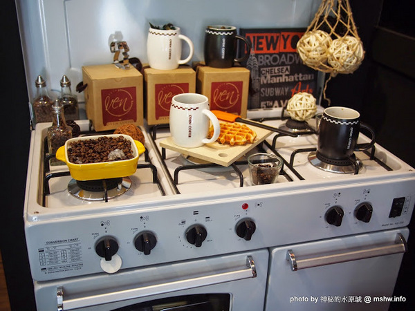 烤香Oven Coffee:【食記】新竹Oven Coffee 烤香咖啡竹北勝利店@竹北 : 平價美味的咖啡與比利時烈日鬆餅,口味水準比台中店高喔!