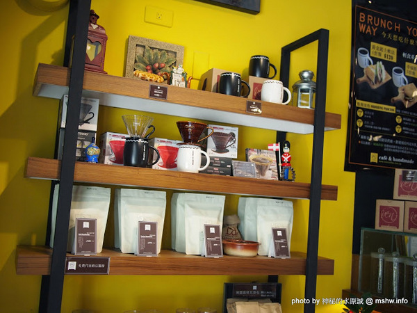 烤香Oven Coffee:【食記】新竹Oven Coffee 烤香咖啡竹北勝利店@竹北 : 平價美味的咖啡與比利時烈日鬆餅,口味水準比台中店高喔!