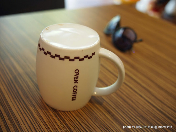 烤香Oven Coffee:【食記】新竹Oven Coffee 烤香咖啡竹北勝利店@竹北 : 平價美味的咖啡與比利時烈日鬆餅,口味水準比台中店高喔!