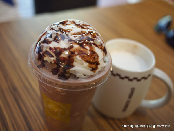 烤香Oven Coffee:【食記】新竹Oven Coffee 烤香咖啡竹北勝利店@竹北 : 平價美味的咖啡與比利時烈日鬆餅,口味水準比台中店高喔!