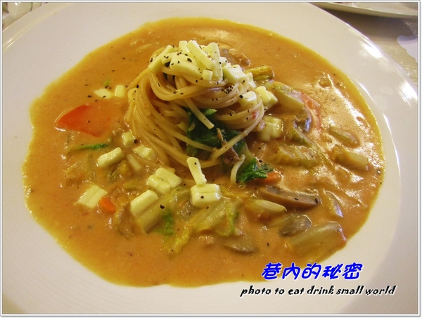 巷內的秘密:<口碑卷8>走進巷內的秘密就好像走進自家的後花園~~像家的感覺