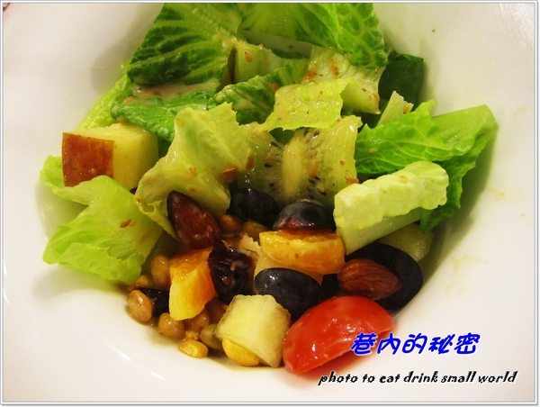 巷內的秘密:<口碑卷8>走進巷內的秘密就好像走進自家的後花園~~像家的感覺