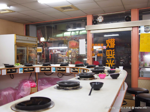 陳記迷你火鍋：【食記】苗栗陳記迷你火鍋@南苗夜市 : 雖然同名,服務與食材卻差很多…