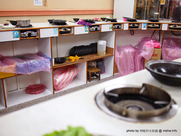 陳記迷你火鍋：【食記】苗栗陳記迷你火鍋@南苗夜市 : 雖然同名,服務與食材卻差很多…