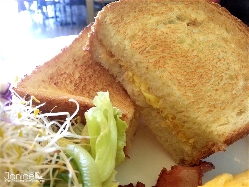 2014-05-22 10.56.28.jpg