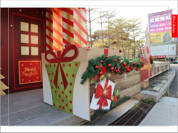 【新竹好好玩】喔耶！新竹市感恩季東門城聖誕好漂亮！我們不去台北囉~~(傲嬌樣(๑˘ ₃˘๑) 哼！)-14.jpg