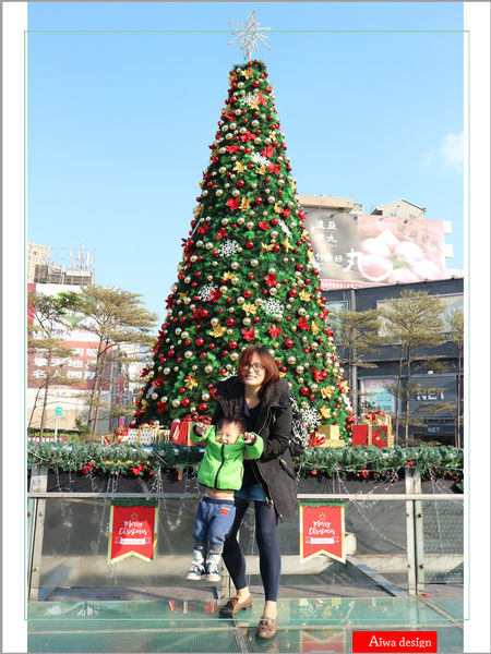 【新竹好好玩】喔耶！新竹市感恩季東門城聖誕好漂亮！我們不去台北囉~~(傲嬌樣(๑˘ ₃˘๑) 哼！)-05.jpg