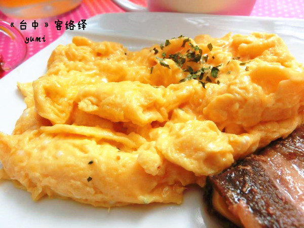 客絡繹:【台中食記】低調的隱藏美食!平價親民的早午餐@客絡繹的料理世界chloe's