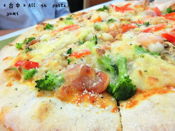 All in Pasta義式餐廳(原：le Buffet 西式‧綜合百匯)：【台中食記】只有自己親身品嘗過才知曉阿@all in pasta(大買家2F)