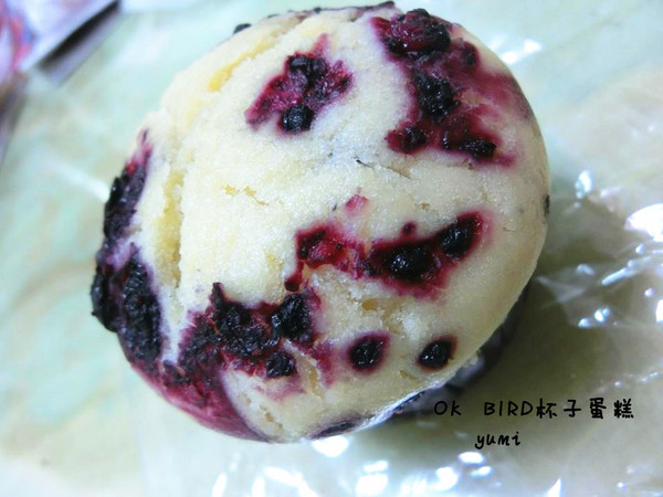 ok bird 杯子蛋糕：【台南食記】每日新鮮製作!無油感杯子蛋糕@OK BIRD 紐西蘭手工派