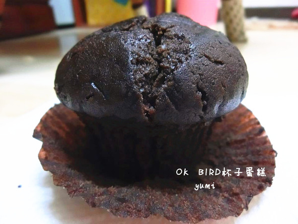 ok bird 杯子蛋糕：【台南食記】每日新鮮製作!無油感杯子蛋糕@OK BIRD 紐西蘭手工派