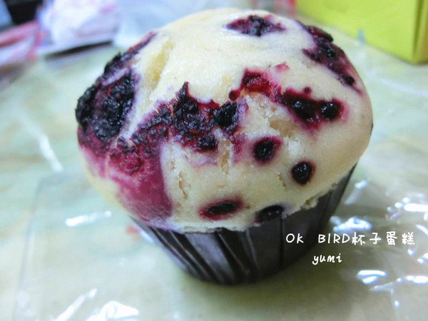 ok bird 杯子蛋糕：【台南食記】每日新鮮製作!無油感杯子蛋糕@OK BIRD 紐西蘭手工派