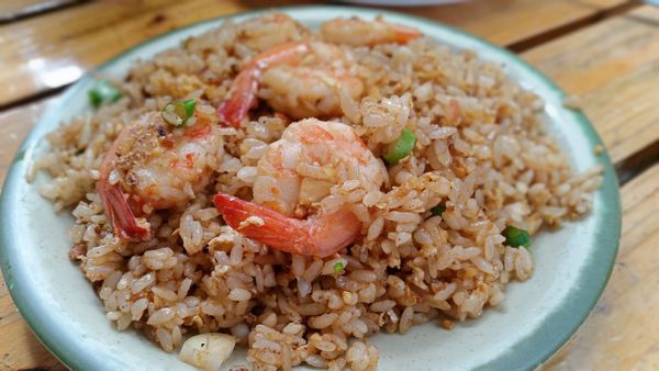 佳佳餐飲屋:佳佳餐飲屋 炒飯很多種..你一定沒看過的烏魚子炒飯..粒粒分明又貢貢乓