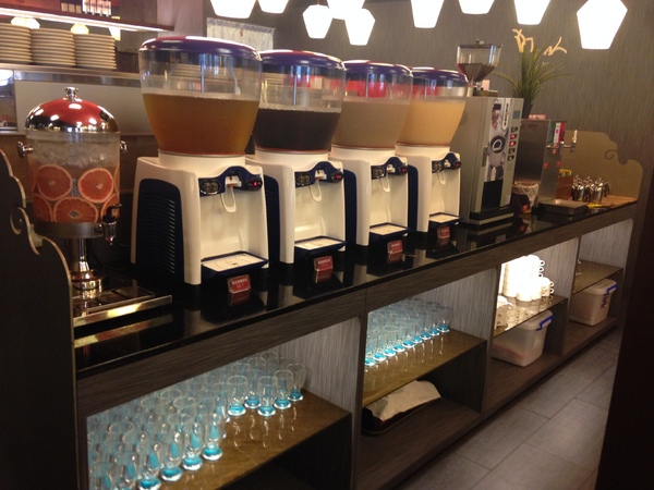 馬辣頂級麻辣鴛鴦火鍋(復興店):馬辣頂級麻辣鴛鴦火鍋(復興店)♥ 吃到飽火鍋 ♥ 哈根達絲16種口味吃到飽