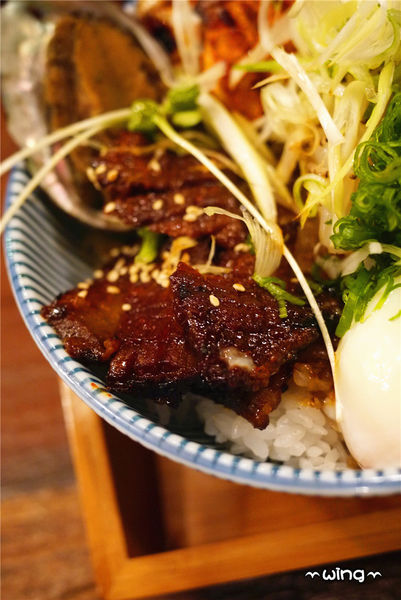 職人燒肉丼店舖：［台北東區］【職人燒肉丼店舖】職人嚴選牛小排、海陸雙拚海鮮丼飯體驗