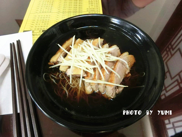 黃地當歸鴨：【台中食記】CP值破表~道地小吃在地人激推!!招牌鴨肉飯及當歸鴨讓你魂牽夢縈@黃地當歸鴨