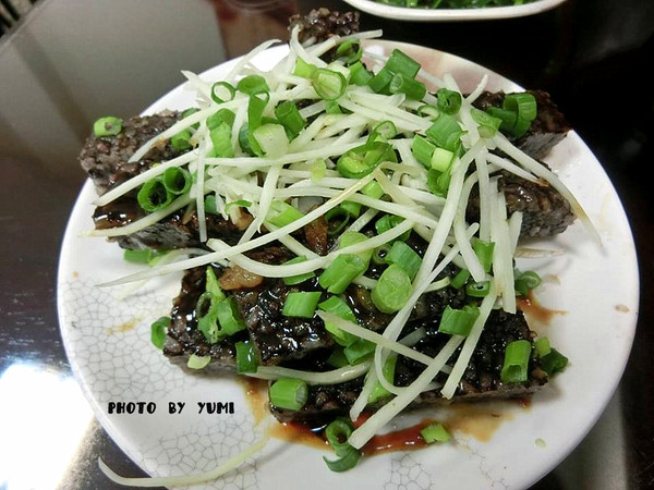 黃地當歸鴨：【台中食記】CP值破表~道地小吃在地人激推!!招牌鴨肉飯及當歸鴨讓你魂牽夢縈@黃地當歸鴨