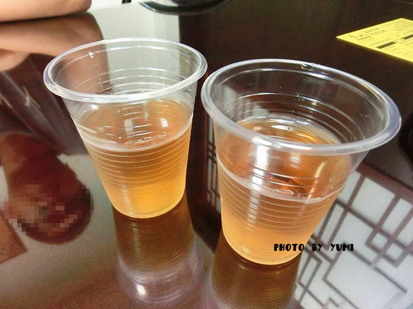 黃地當歸鴨：【台中食記】CP值破表~道地小吃在地人激推!!招牌鴨肉飯及當歸鴨讓你魂牽夢縈@黃地當歸鴨