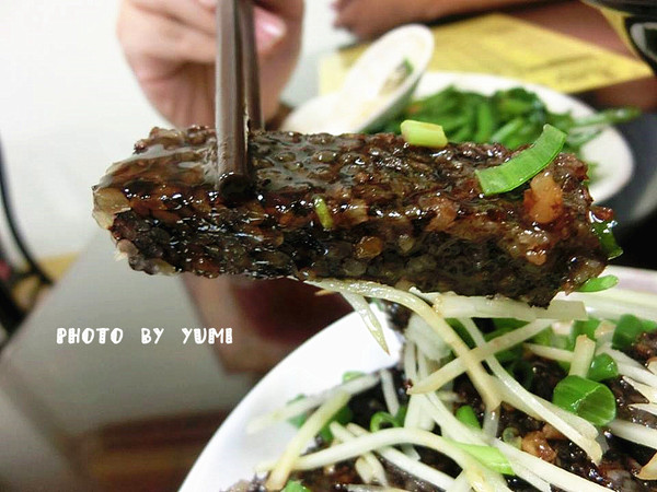 黃地當歸鴨：【台中食記】CP值破表~道地小吃在地人激推!!招牌鴨肉飯及當歸鴨讓你魂牽夢縈@黃地當歸鴨