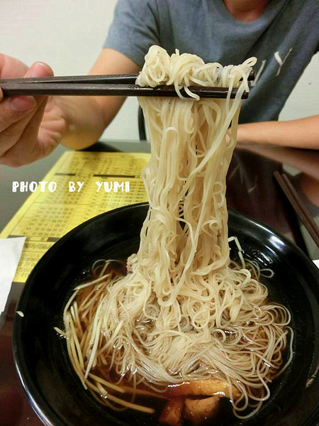 黃地當歸鴨：【台中食記】CP值破表~道地小吃在地人激推!!招牌鴨肉飯及當歸鴨讓你魂牽夢縈@黃地當歸鴨