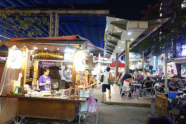 蔥樂手工洋蔥圈:我在南方公園逛夜市~蔥樂手工洋蔥圈 好揪西像水果一樣的洋蔥