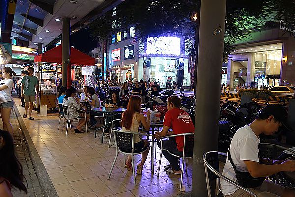 蔥樂手工洋蔥圈:我在南方公園逛夜市~蔥樂手工洋蔥圈 好揪西像水果一樣的洋蔥