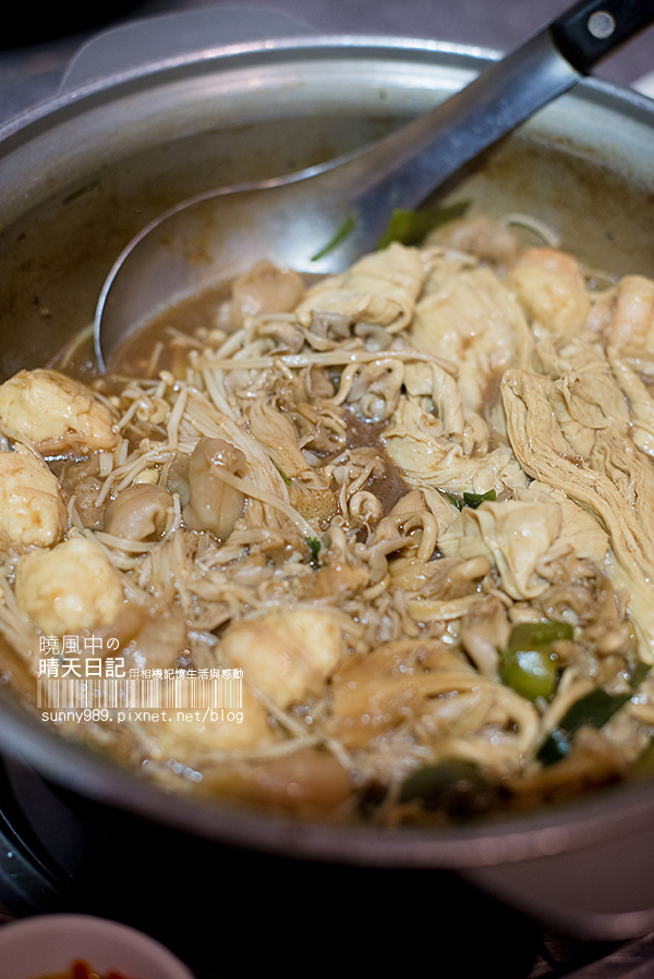 原創花雕雞(微風店):重口味者強推--一鍋三吃原創花雕雞